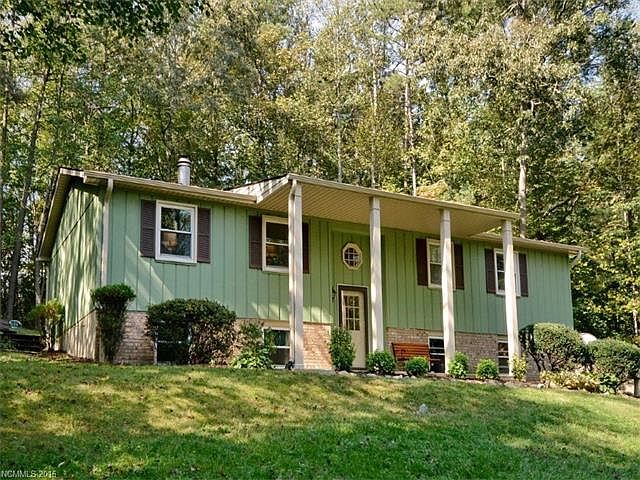 1st image of 144 Shelly Dr