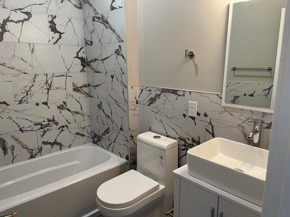 Main floor bathroom