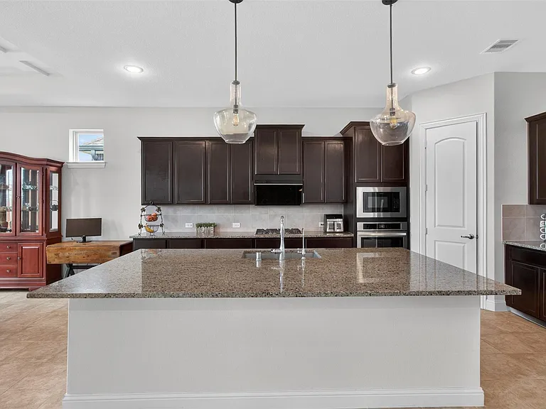 6007 Marsh Lake Ct — Photo 13