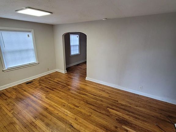 2nd image of 506 E Brookland Park Blvd #A