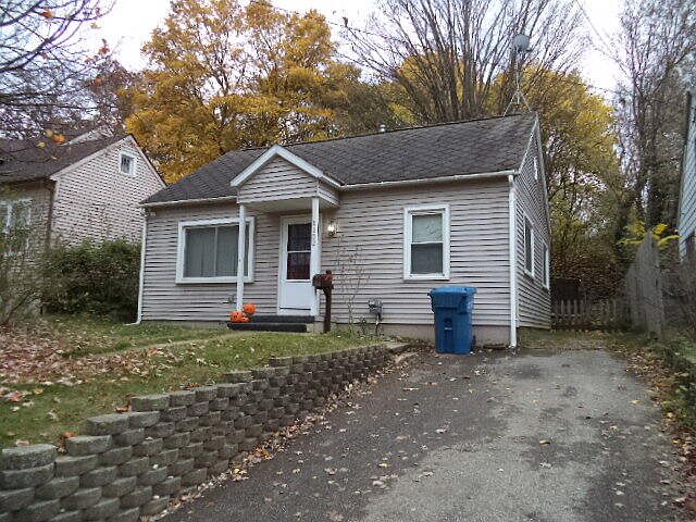 1st image of 1102 Palmer Ave