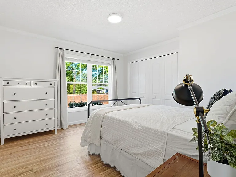 1425 Central Dr — Photo 15