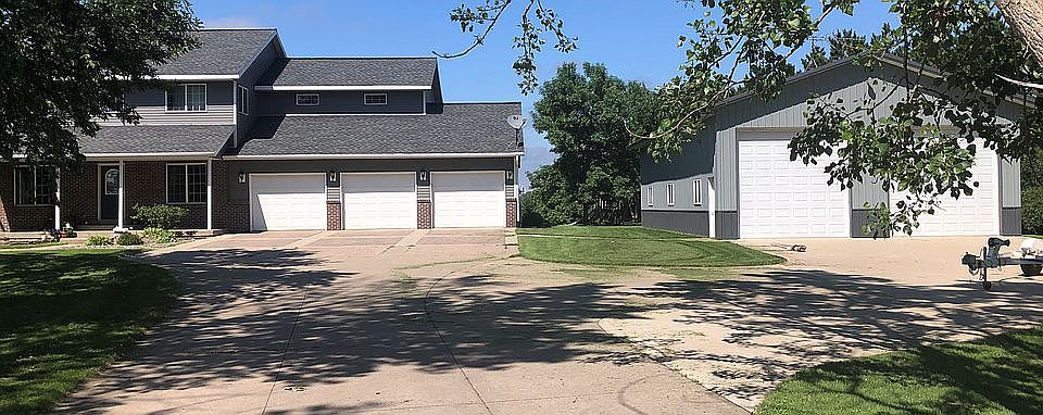 2nd image of 21982 Towns View Ln