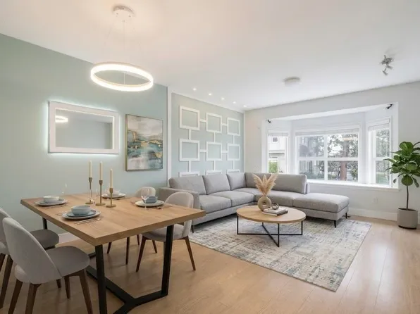 7833 Heather St #8, Richmond, BC V6Y 4J4