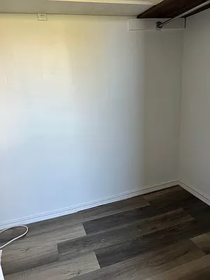 Rented by Alexiou Realty | media 8