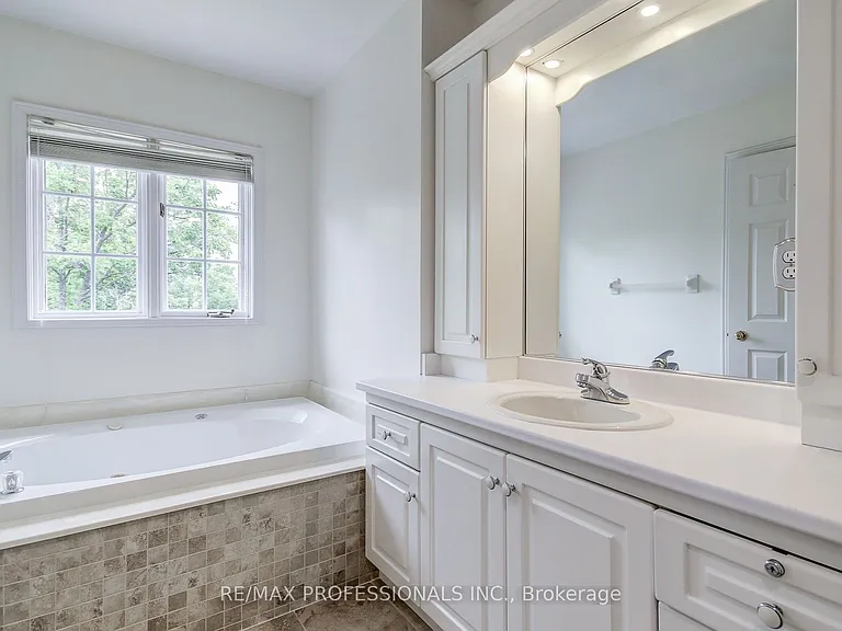 2145 Country Club Dr E #23 — Photo 17