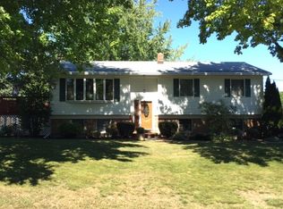 33 Sage Rd, Waterford, NY 12188