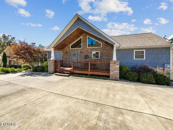 121 Hidden Ln, La Follette, TN 37766