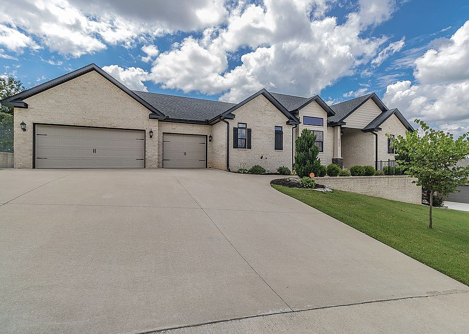 1st image of 3502 NW Creekstone Cv