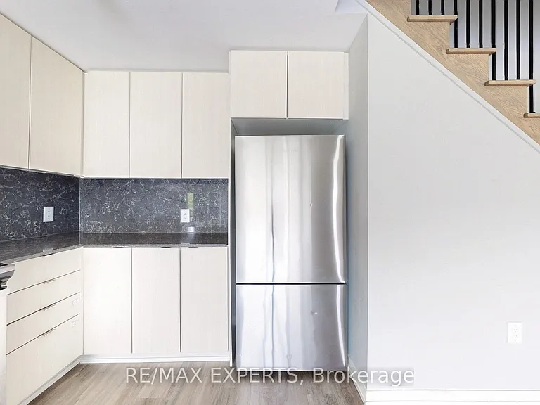 3237 Bayview Ave #102 — Photo 11