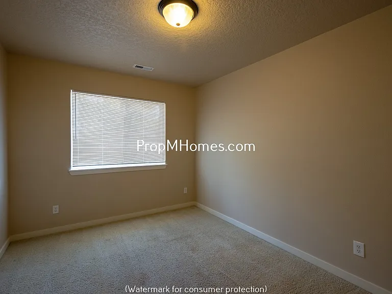 259 N Cedar St — Photo 12