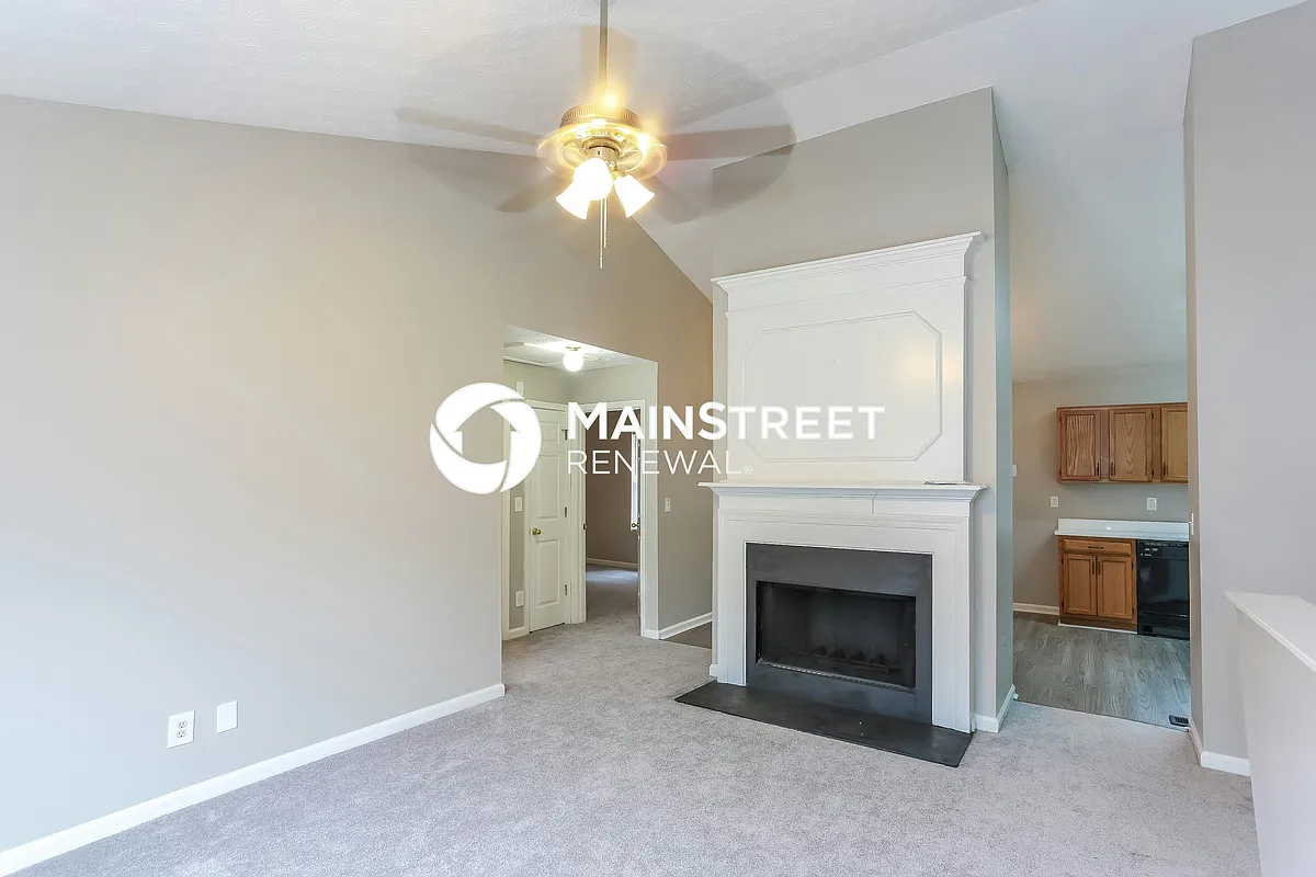 Living Room - 991 Alford Ct