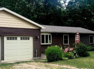 28480 Mamroe Landing Rd, Sturgis, MI 49091