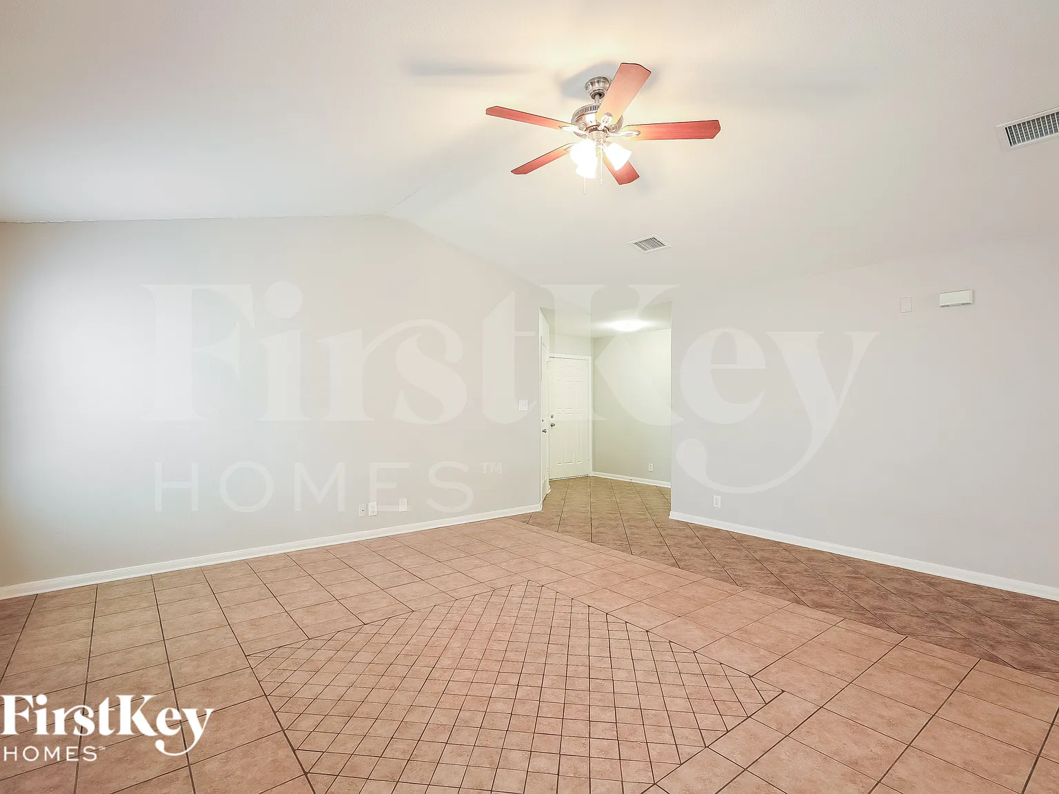 3 bed, 2.0 bath, 1544 sqft, $1,645 — Photo 4