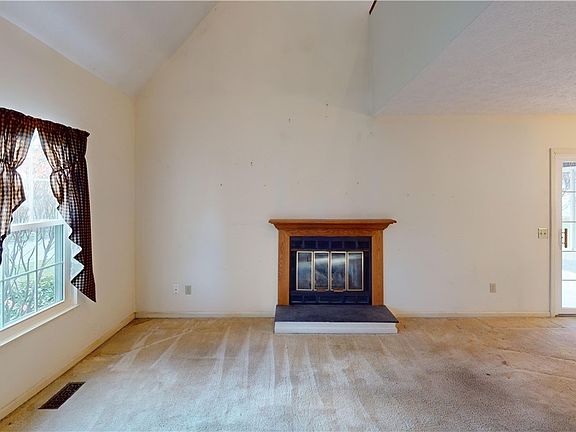 2nd image of 3308 Brookside Ln