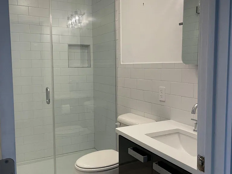 650 Glen Iris Dr NE #29 — Photo 6