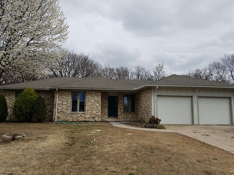 1st image of 141 E Crooked Creek Ct