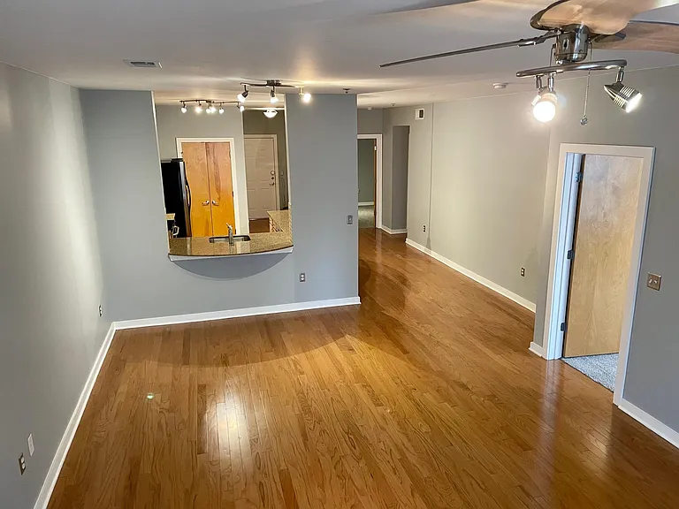 1803 Broadway #502 — Photo 17
