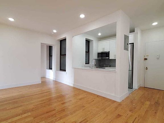4th image of 100 W 138th St #B3