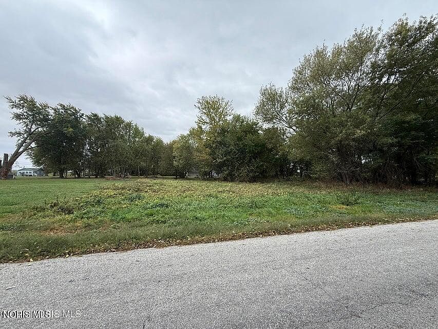 1st image of 12504 La Fontaine Dr