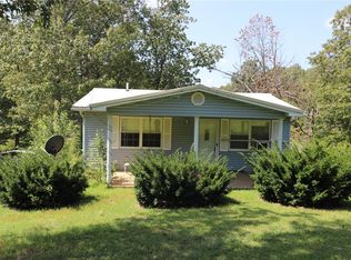 12016 Potosi Lake Rd, Mineral Point, MO 63660