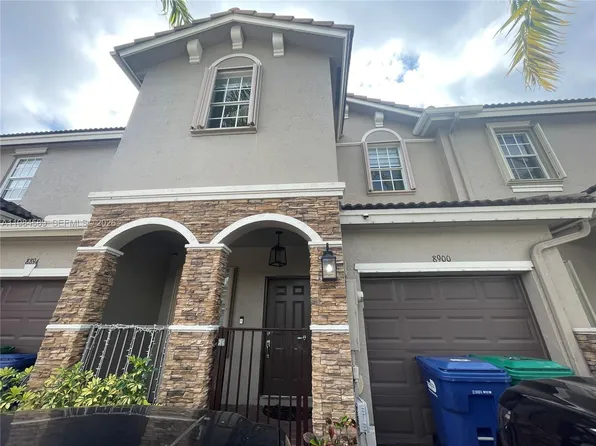 8900 SW 226th Ter, Cutler Bay, FL 33190