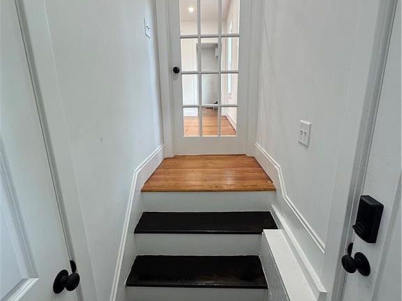 5th image of 58 Campbell Ave