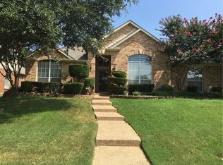 1329 Bogard Ln, Lewisville, TX 75077