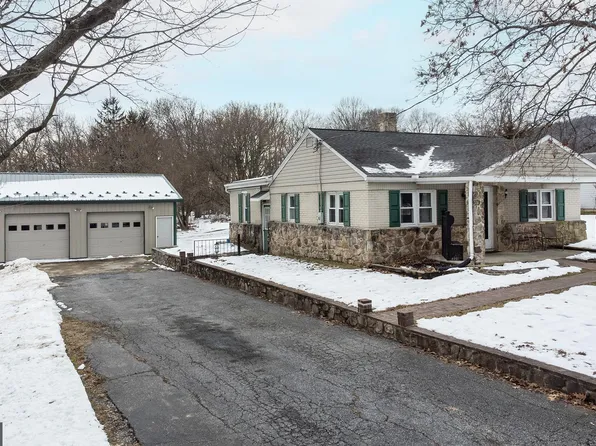 631 Tower Rd, Enola, PA 17025