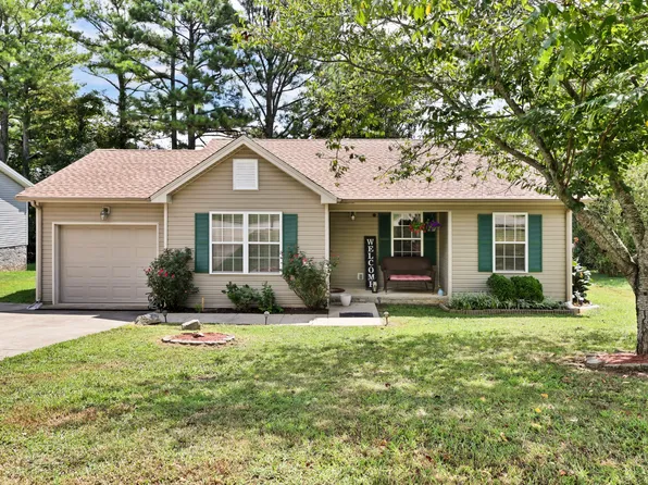 329 Pine Hill Dr, Hopkinsville, KY 42240