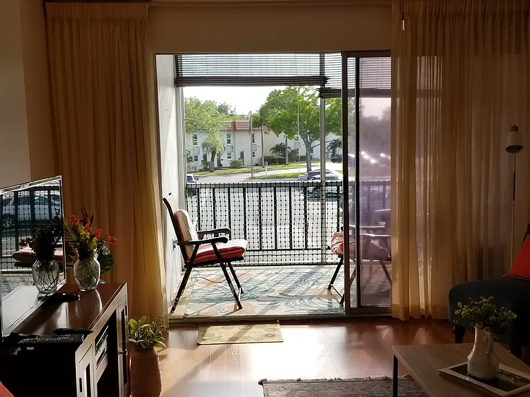 2700 Bayshore Blvd #1211 — Photo 3