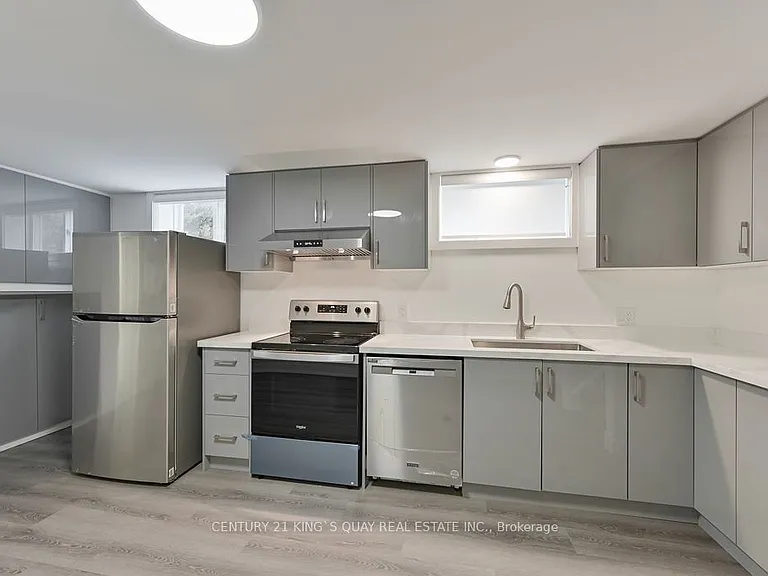 989 Old Cummer Ave #LOWER — Photo 7