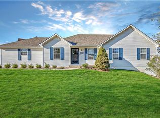 1315 NW 51st St, Blue Springs, MO 64015