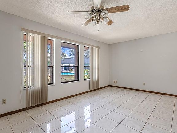 4th image of 4266 Peacham Ct