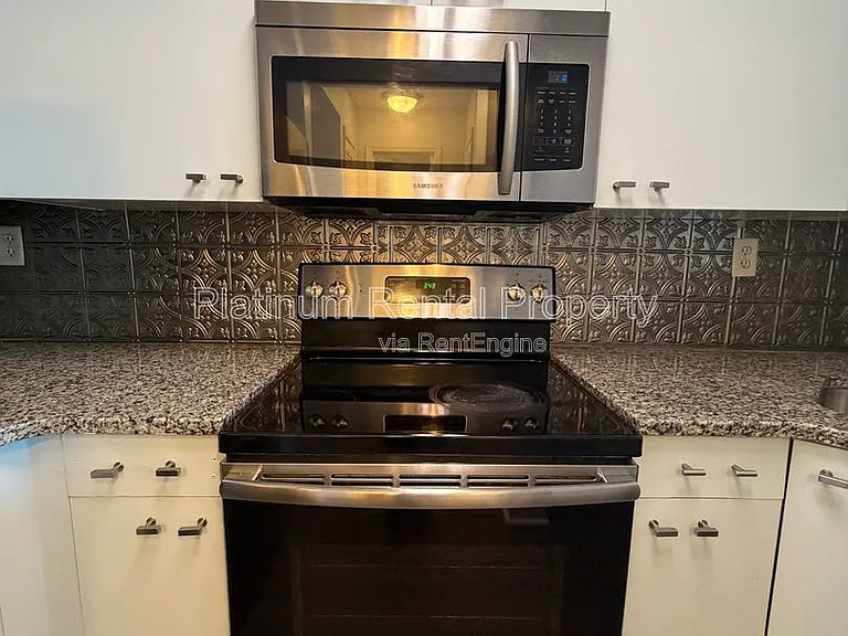 2870 Pharr Court South NW #503 — Photo 10