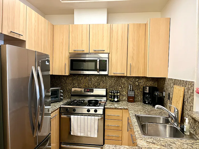 7037 La Tijera Blvd #C101 — Photo 8