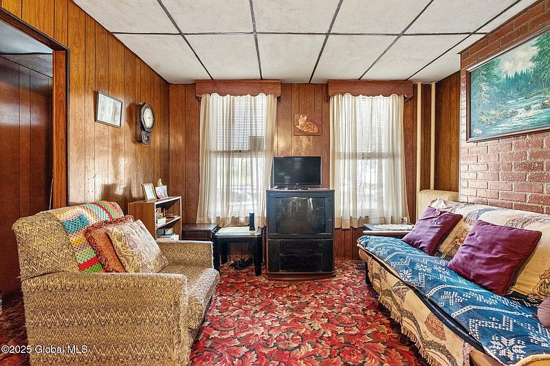 2nd image of 682 State Street