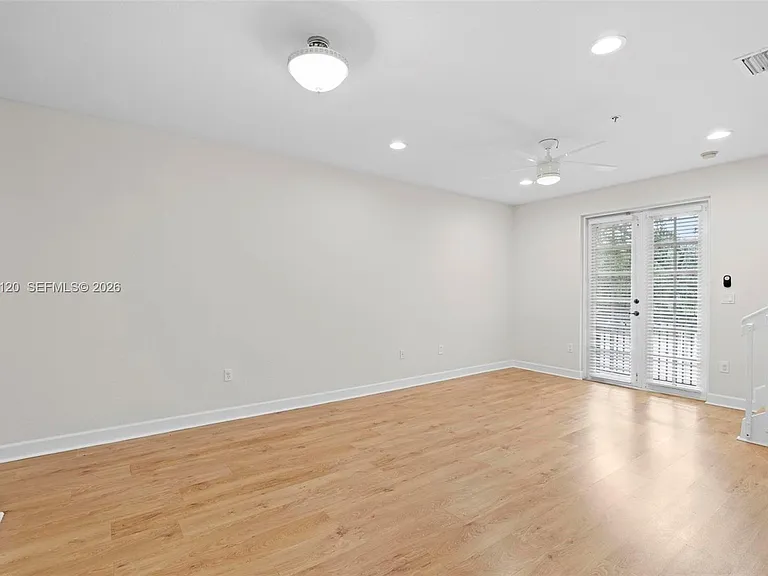 419 SW 147th Ave #108 — Photo 6