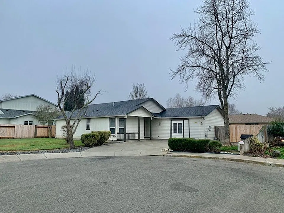 2689 SW Mist Cir