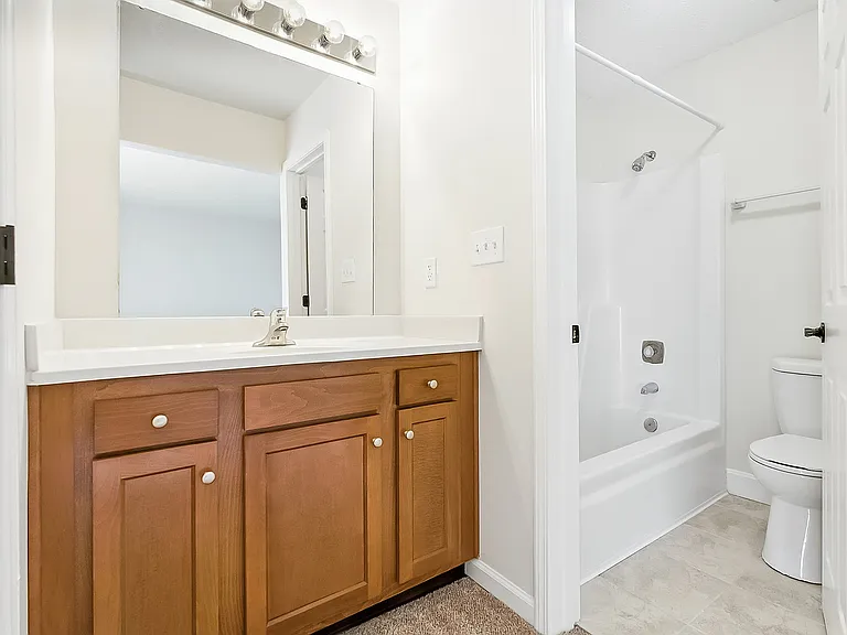 Arbor - Bathroom 1