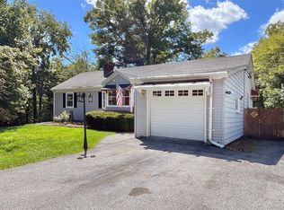 16 Martin Ter, Poughkeepsie, NY 12603