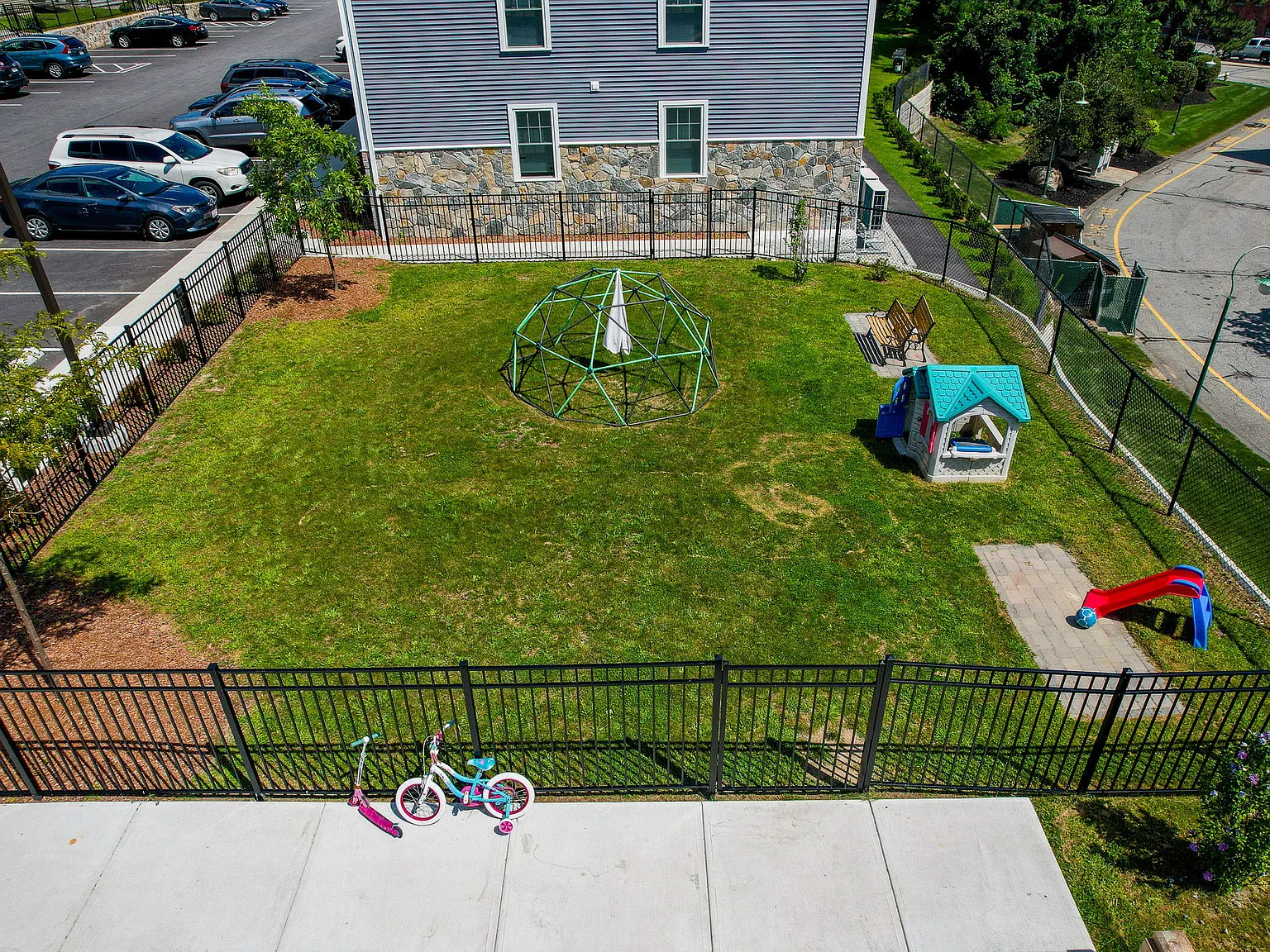 Princeton Court Apartments - Unit14 — Photo 2