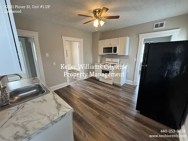 Plover- 2 bedroom rental in Lakewood! — Photo 7