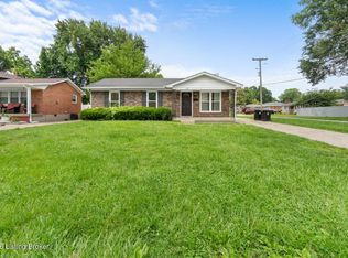 1501 Sadie Ln, Louisville, KY 40216