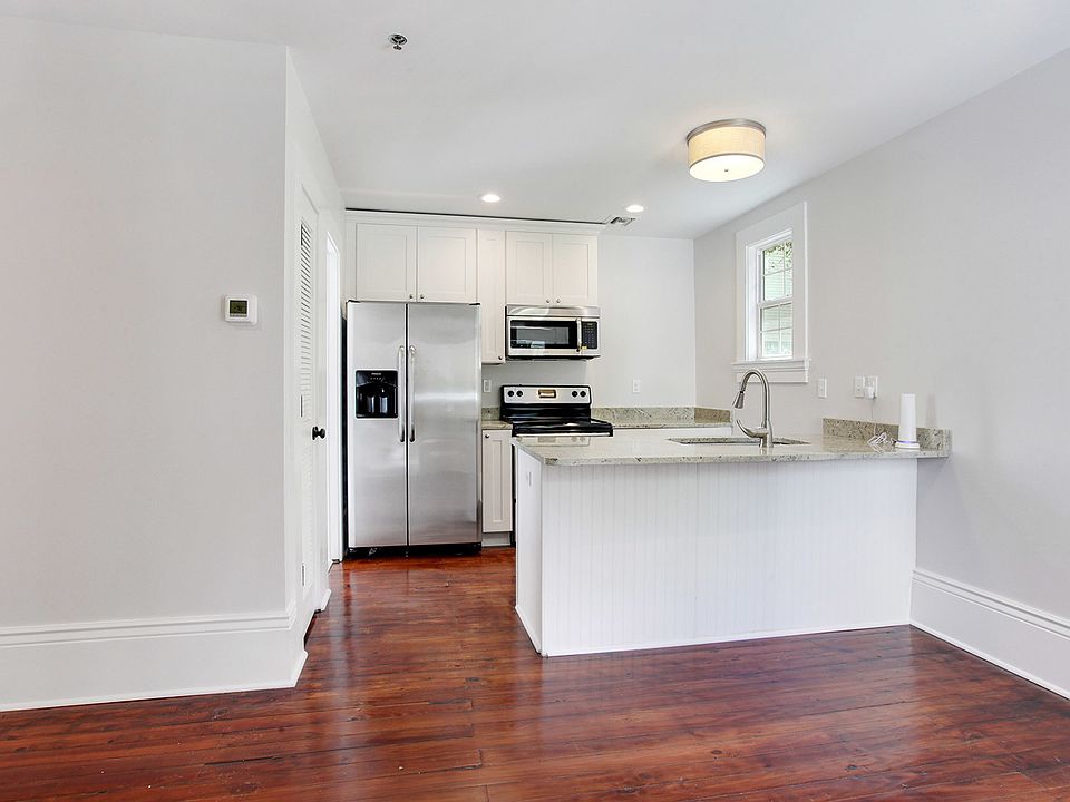 1st image of 1635 6th St APT 7