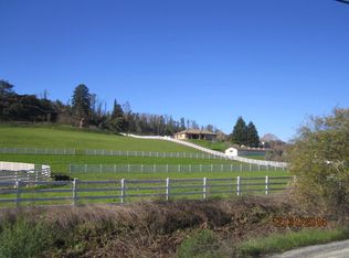 365 Larkin Valley Rd, Watsonville, CA 95076