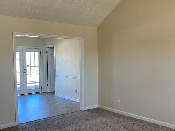 3rd image of 436 London Ct