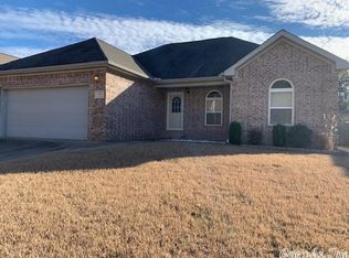 461 Wisteria Dr, Bauxite, AR 72011