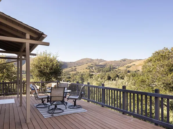10172 Oakwood Cir, Carmel, CA 93923