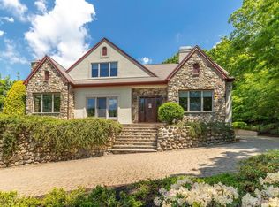 129 Chestnut St, Wakefield, MA 01880